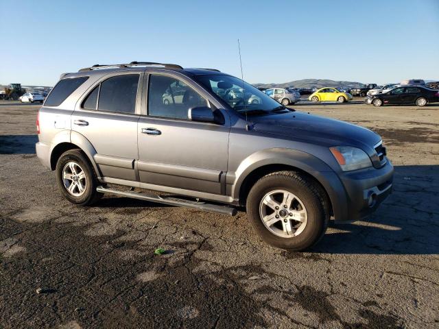 Photo 4 from auction – 2004 KIA SORENTO EX with VIN KNDJD733645216368