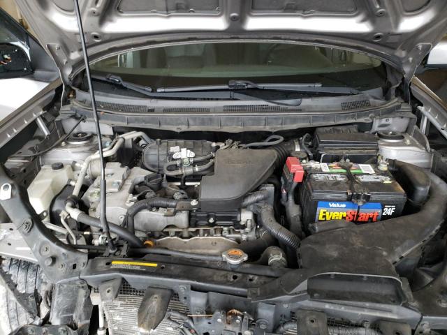 Photo 12 from auction – 2013 NISSAN ROGUE S with VIN JN8AS5MT5DW024673
