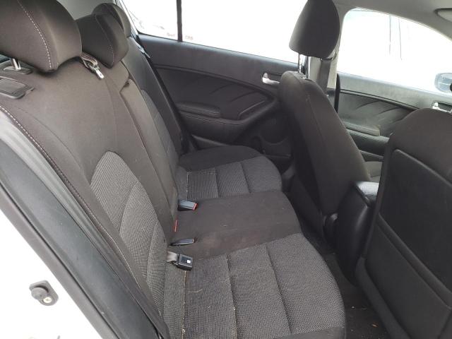 Photo 10 from auction – 2017 KIA FORTE LX with VIN KNAFK5A84H5706504