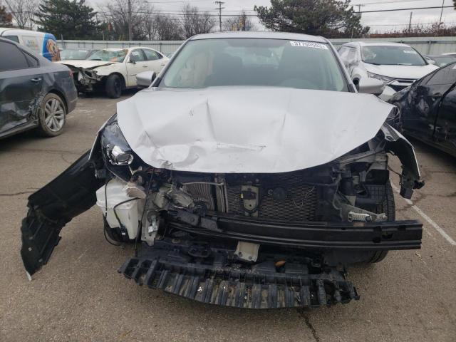 Photo 5 from auction – 2017 NISSAN SENTRA SR with VIN 3N1CB7AP1HY337020