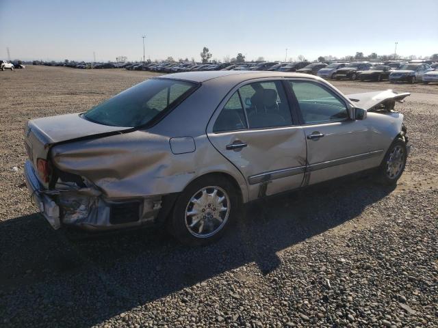 Photo 3 from auction – 1997 MERCEDES-BENZ E 320 with VIN WDBJF55F9VA382848