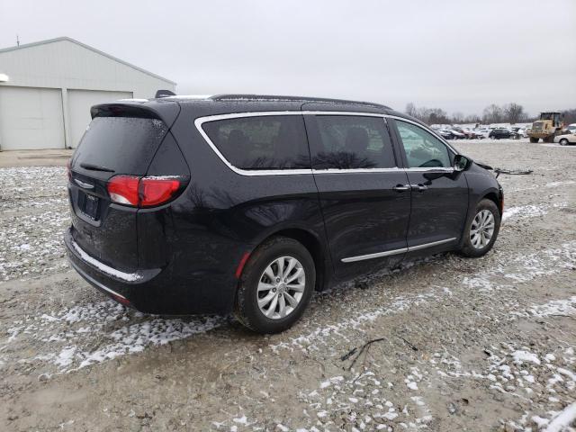 Photo 3 from auction – 2017 CHRYSLER PACIFICA T with VIN 2C4RC1BGXHR730241