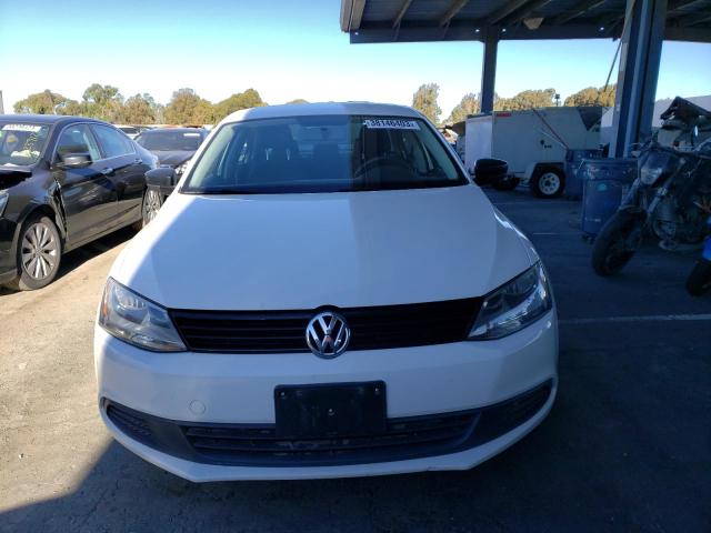 Photo 5 from auction – 2013 VOLKSWAGEN JETTA BASE with VIN 3VW2K7AJ3DM267670