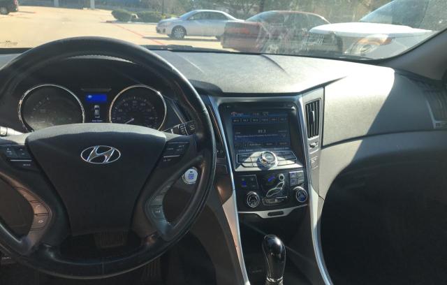 Photo 9 from auction – 2013 HYUNDAI SONATA HYB with VIN KMHEC4A48DA101692