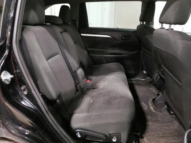 Photo 11 from auction – 2018 TOYOTA HIGHLANDER with VIN 5TDBZRFH1JS861900