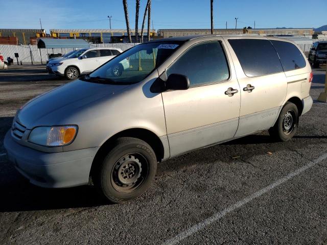 TOYOTA SIENNA CE 2001 with VIN 4T3ZF19C71U370528 - Photo from auction