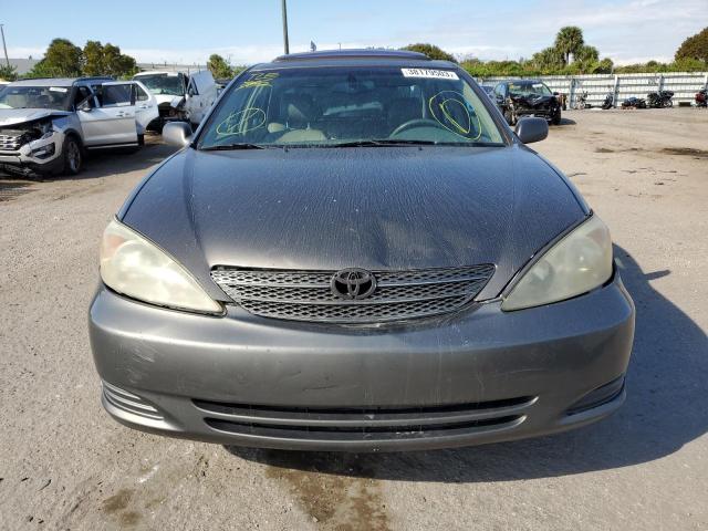 Photo 5 from auction – 2002 TOYOTA CAMRY LE A with VIN 4T1BF30K72U510640