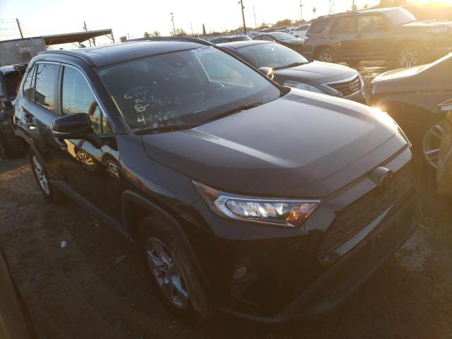 Photo 4 from auction – 2019 TOYOTA RAV4 XLE with VIN 2T3W1RFV5KW025909