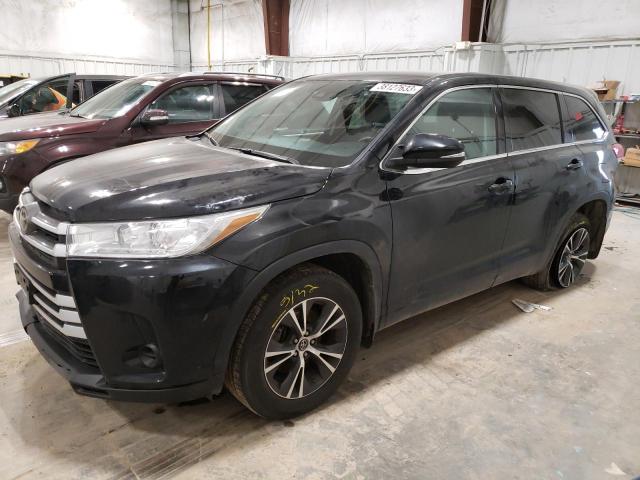 TOYOTA HIGHLANDER 2018 with VIN 5TDBZRFH1JS861900 - Photo from auction
