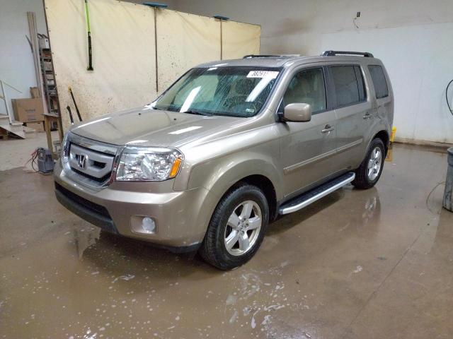 HONDA PILOT EXL 2011 with VIN 5FNYF4H51BB061144 - Photo from auction