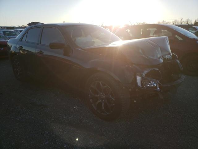 Photo 4 from auction – 2018 CHRYSLER 300 S with VIN 2C3CCAGG6JH250745