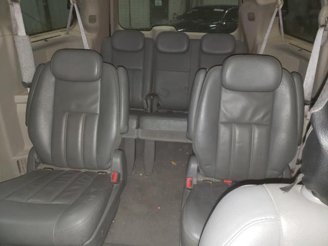 Photo 10 from auction – 2010 CHRYSLER TOWN & COU with VIN 2A4RR5D17AR451425