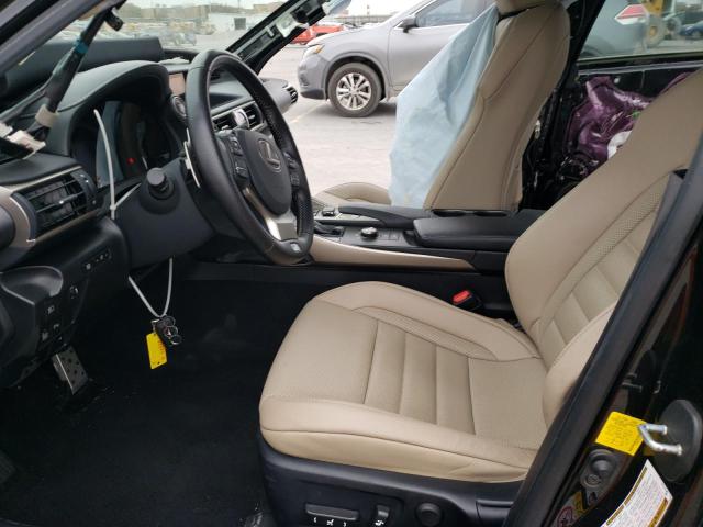 Photo 7 from auction – 2018 LEXUS IS300 with VIN JTHBA1D23J5082820