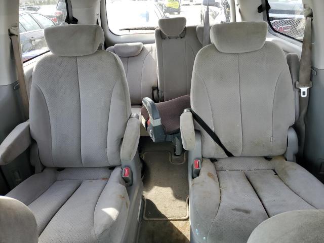 Photo 10 from auction – 2007 HYUNDAI ENTOURAGE with VIN KNDMC233576023954