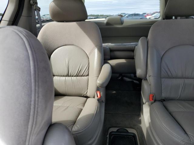 Photo 10 from auction – 2001 CHRYSLER TOWN & COU with VIN 2C8GP64L41R301412