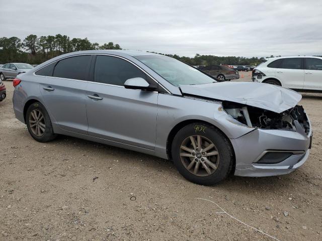 Photo 4 from auction – 2017 HYUNDAI SONATA SE with VIN 5NPE24AF9HH533019