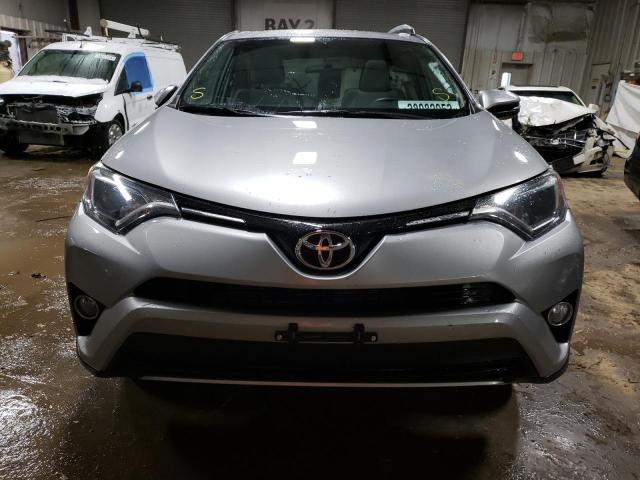 Photo 5 from auction – 2016 TOYOTA RAV4 XLE with VIN 2T3RFREV9GW463873