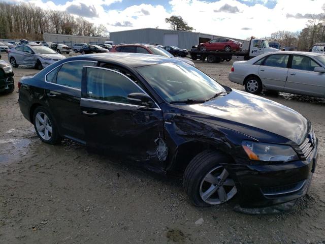 Photo 4 from auction – 2014 VOLKSWAGEN PASSAT S with VIN 1VWAT7A30EC047089