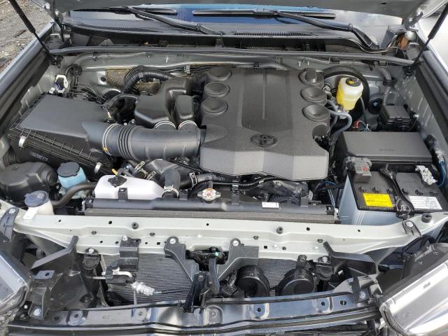 Photo 12 from auction – 2022 TOYOTA 4RUNNER SR with VIN JTEFU5JR8N5277218