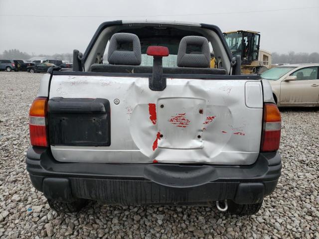 Photo 6 from auction – 2003 CHEVROLET TRACKER with VIN 2CNBJ18C036900611