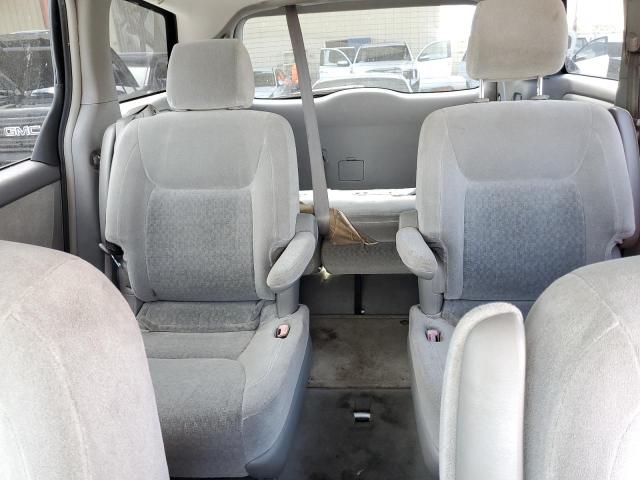 Photo 10 from auction – 2004 TOYOTA SIENNA CE with VIN 5TDZA23C94S152643