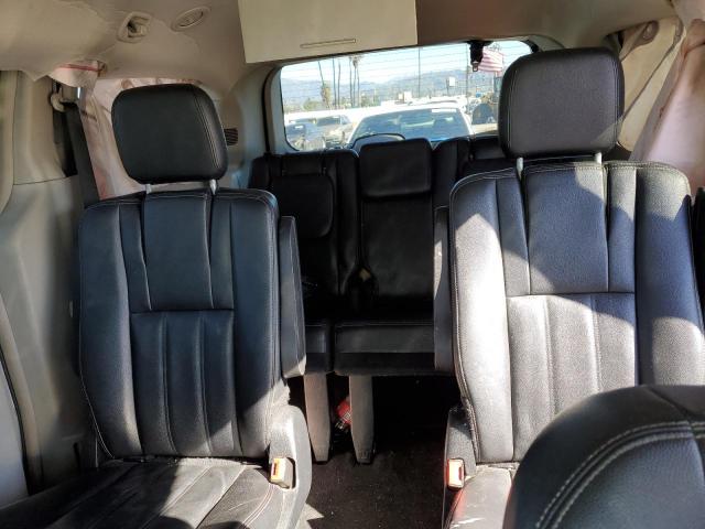 Photo 10 from auction – 2016 CHRYSLER TOWN & COU with VIN 2C4RC1BG6GR302035