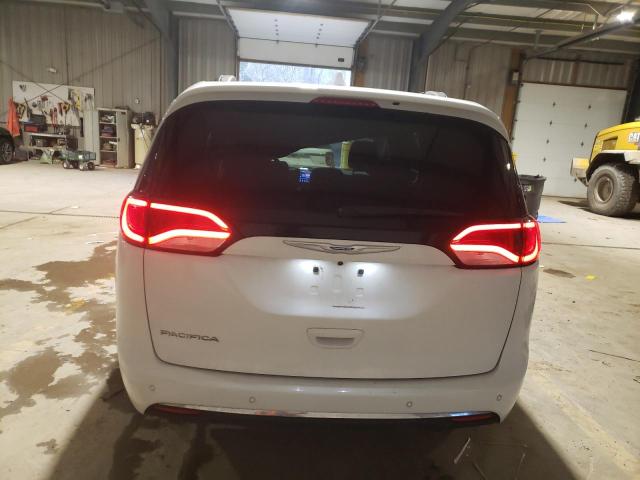 Photo 6 from auction – 2017 CHRYSLER PACIFICA T with VIN 2C4RC1BGXHR523610