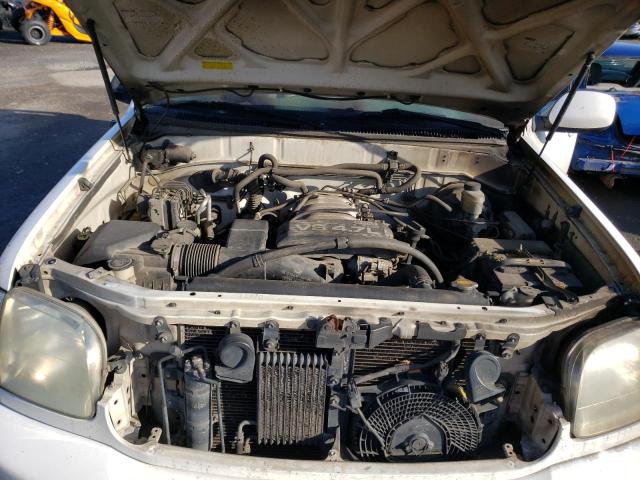 Photo 12 from auction – 2002 TOYOTA SEQUOIA LI with VIN 5TDBT48A42S069469