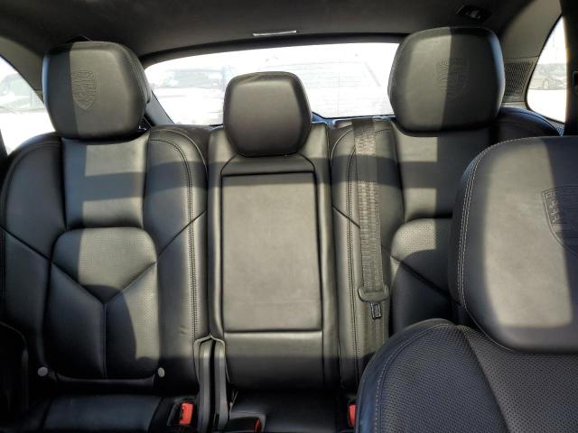 Photo 10 from auction – 2017 PORSCHE CAYENNE with VIN WP1AA2A26HKA80285