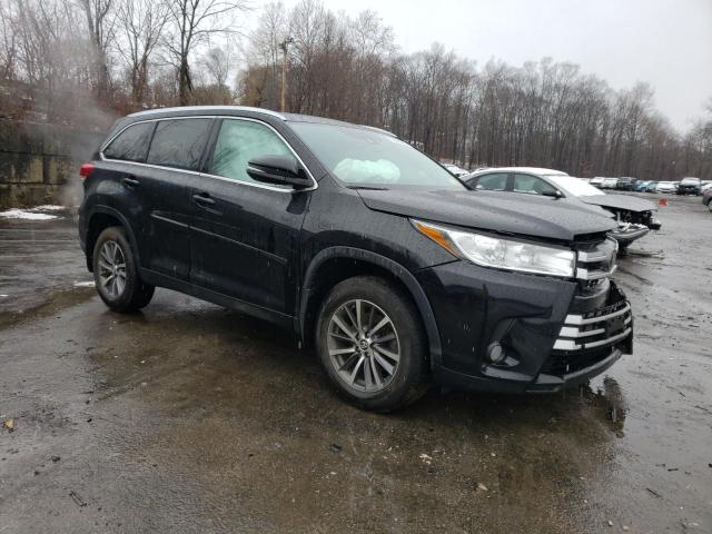 Photo 4 from auction – 2019 TOYOTA HIGHLANDER with VIN 5TDJZRFH9KS734650