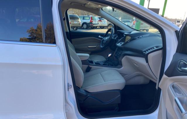 Photo 5 from auction – 2019 FORD ESCAPE SE with VIN 1FMCU9G90KUB83384