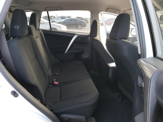 Photo 10 from auction – 2015 TOYOTA RAV4 LE with VIN JTMZFREV2FD047417
