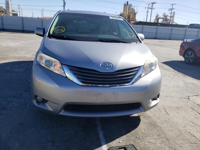 Photo 5 from auction – 2011 TOYOTA SIENNA XLE with VIN 5TDYK3DC6BS169362