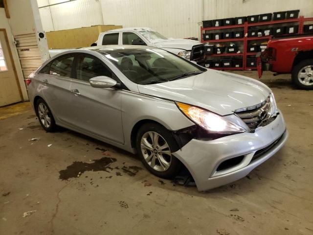 Photo 4 from auction – 2012 HYUNDAI SONATA SE with VIN 5NPEC4AC4CH326131