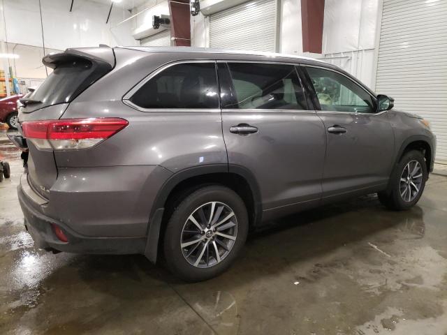 Photo 3 from auction – 2017 TOYOTA HIGHLANDER with VIN 5TDJZRFH3HS404771