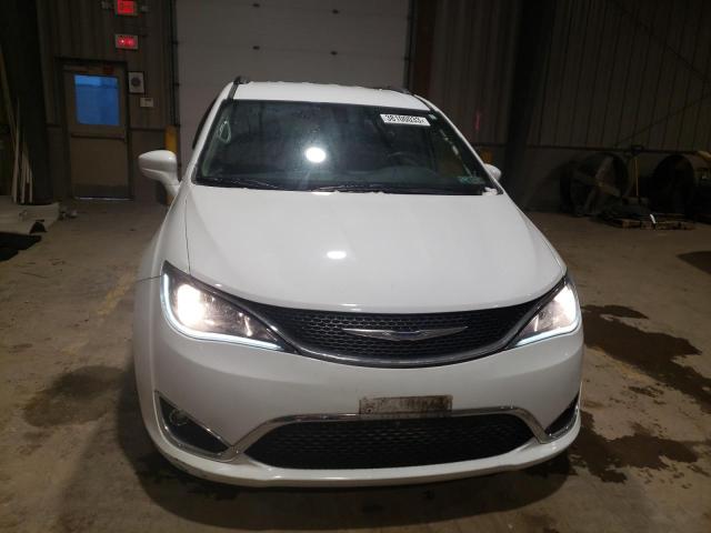 Photo 5 from auction – 2017 CHRYSLER PACIFICA T with VIN 2C4RC1BGXHR523610