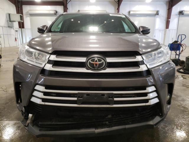Photo 5 from auction – 2017 TOYOTA HIGHLANDER with VIN 5TDJZRFH3HS404771