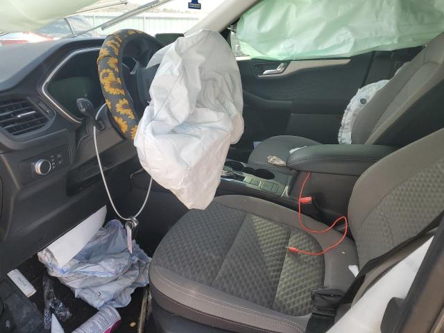 Photo 7 from auction – 2020 FORD ESCAPE SE with VIN 1FMCU0G6XLUA46911