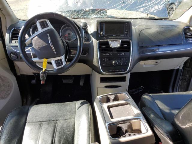 Photo 8 from auction – 2016 CHRYSLER TOWN & COU with VIN 2C4RC1BG6GR302035