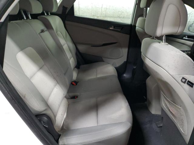 Photo 11 from auction – 2018 HYUNDAI TUCSON SEL with VIN KM8J3CA41JU643168