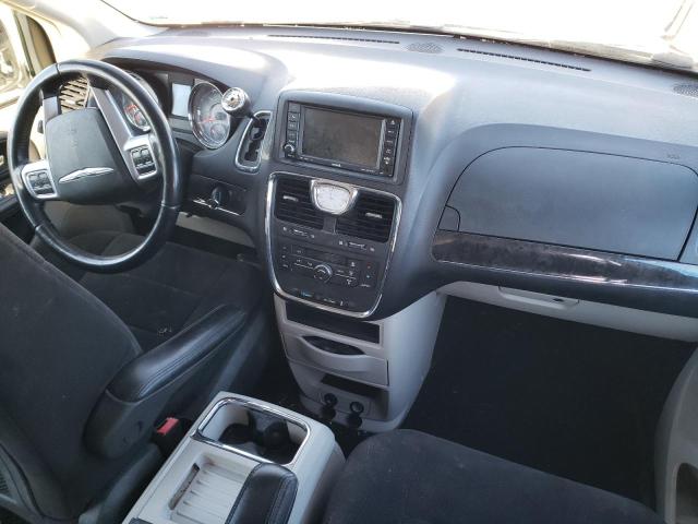 Photo 8 from auction – 2011 CHRYSLER TOWN & COU with VIN 2A4RR5DG3BR666113