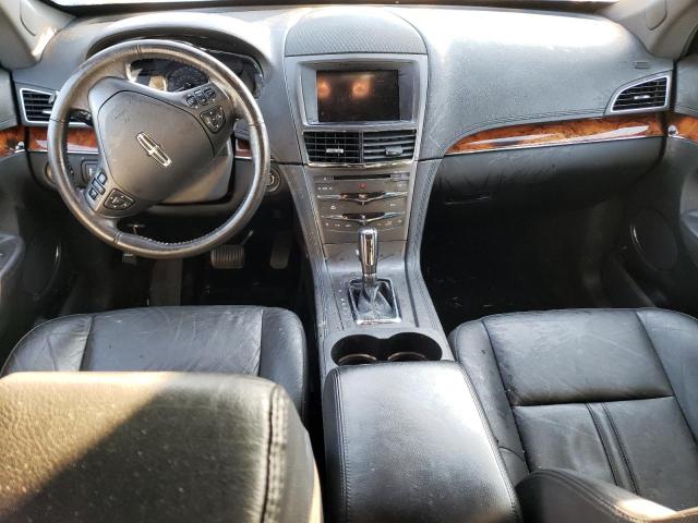 Photo 8 from auction – 2017 LINCOLN MKT with VIN 2LMHJ5NK9HBL00377