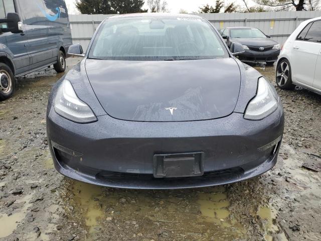 Photo 5 from auction – 2018 TESLA MODEL 3 with VIN 5YJ3E1EA9JF025830