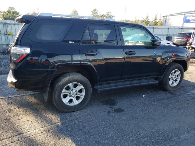 Photo 3 from auction – 2017 TOYOTA 4RUNNER SR with VIN JTEBU5JR6H5433677