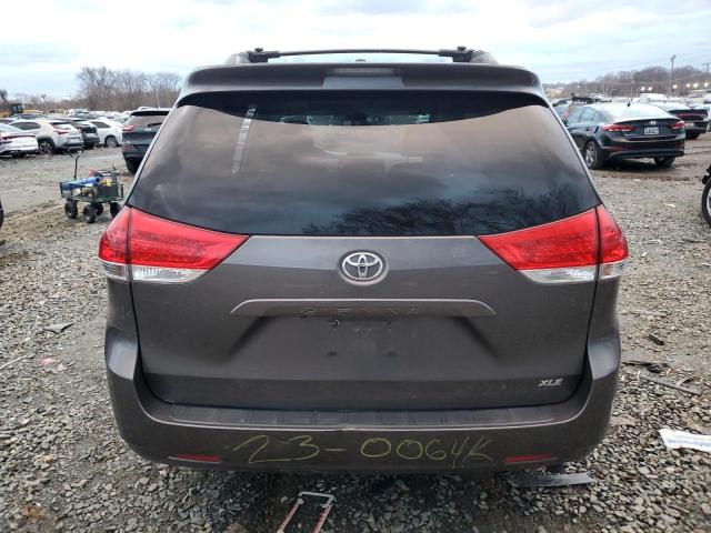 Photo 6 from auction – 2013 TOYOTA SIENNA XLE with VIN 5TDYK3DC8DS377245