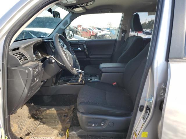 Photo 7 from auction – 2018 TOYOTA 4RUNNER SR with VIN JTEBU5JR6J5507220