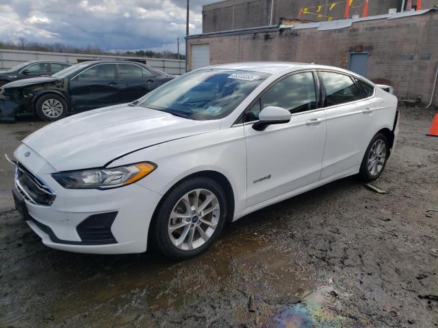 FORD FUSION SE 2019 with VIN 3FA6P0LU1KR109533 - Photo from auction