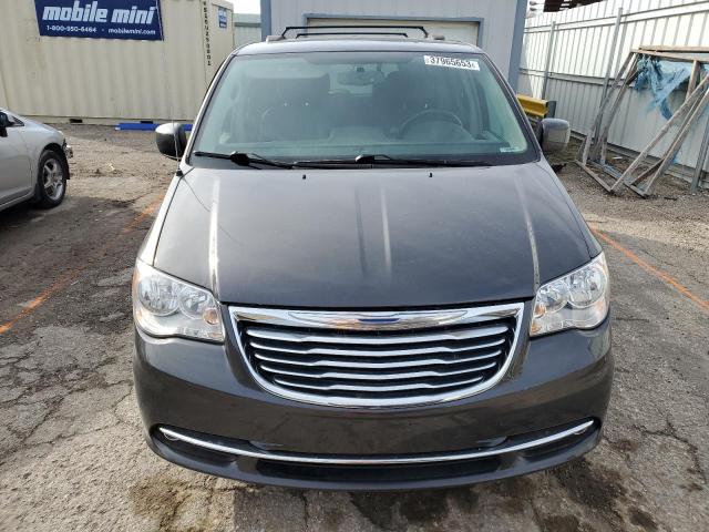 Photo 5 from auction – 2016 CHRYSLER TOWN & COU with VIN 2C4RC1BG0GR231771