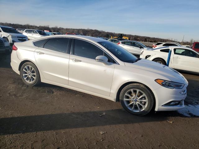 Photo 4 from auction – 2017 FORD FUSION SE with VIN 3FA6P0HD1HR415956