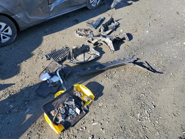 Photo 12 from auction – 2016 TOYOTA PRIUS with VIN JTDKARFU6G3014949